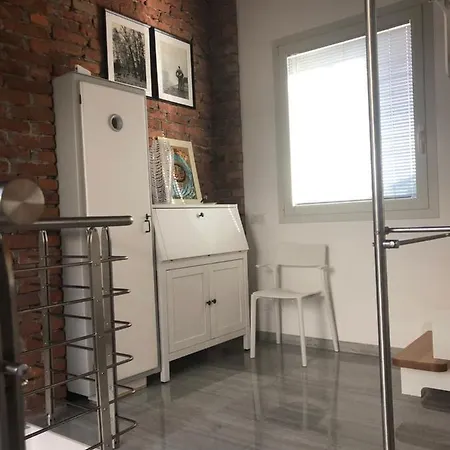 Luxury Vertical Open Space * Sangiano