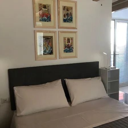 Luxury Vertical Open Space *