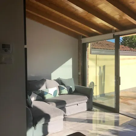 Luxury Vertical Open Space בית נופש *