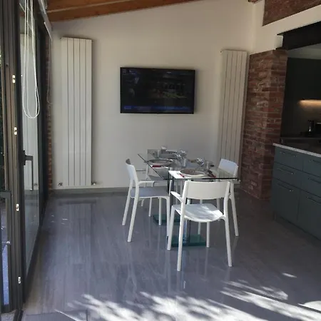 Luxury Vertical Open Space בית נופש