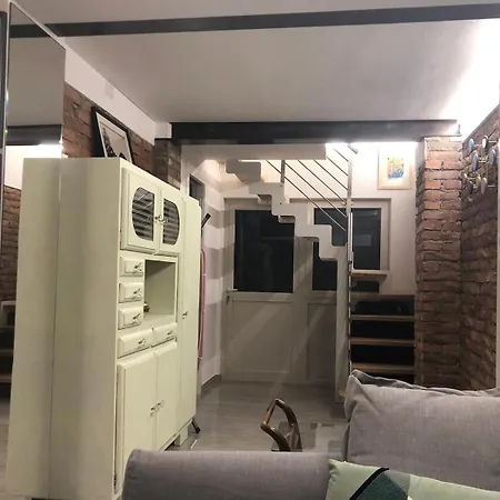 Luxury Vertical Open Space * Sangiano