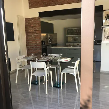 Luxury Vertical Open Space *